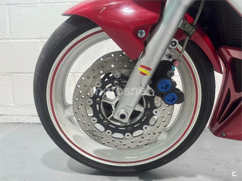 Yamaha R6 – Vista 19