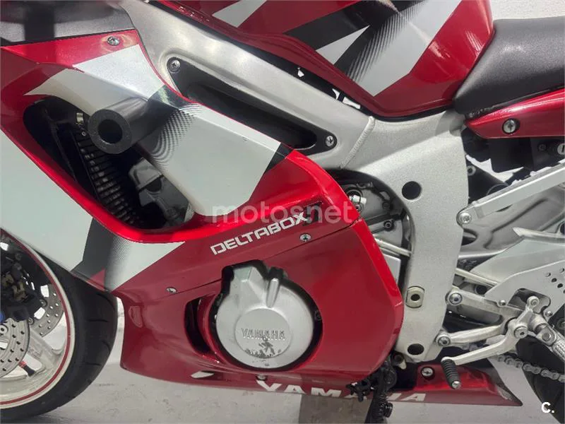 Yamaha R6 – Vista 22