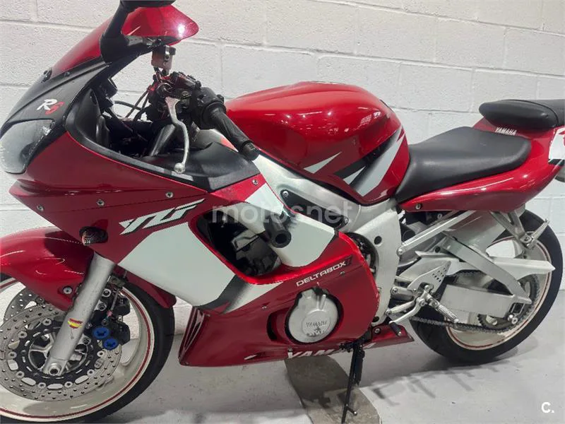 Yamaha R6 – Vista 23