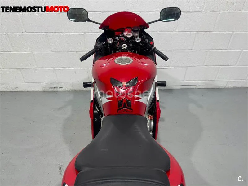 Yamaha R6 – Vista 9