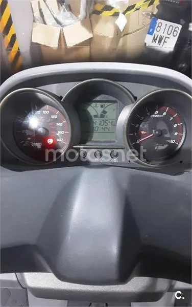 Kymco Super Dink 300 – Vista 5
