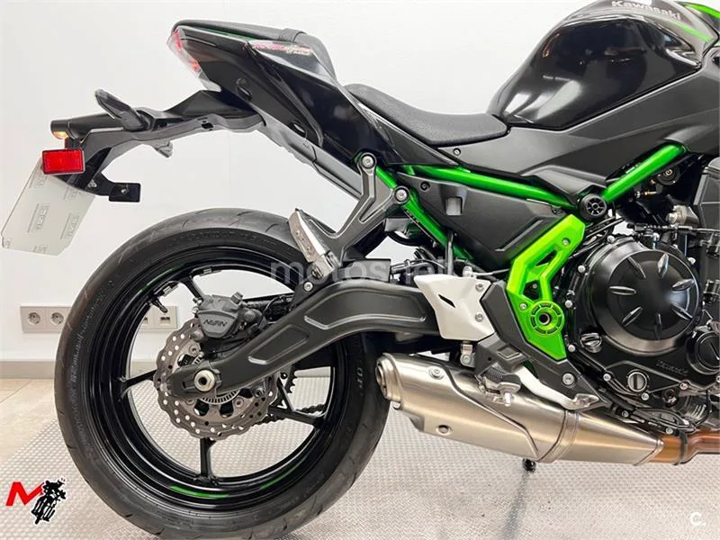 Kawasaki Z650 – Vista 4