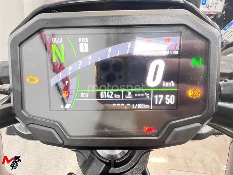 Kawasaki Z650 – Vista 7