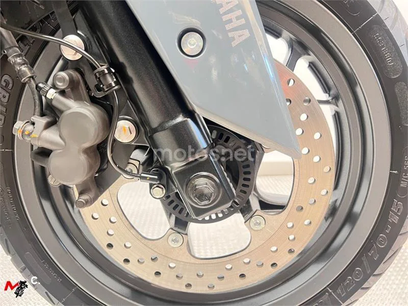 Yamaha XMAX 300 – Vista 6