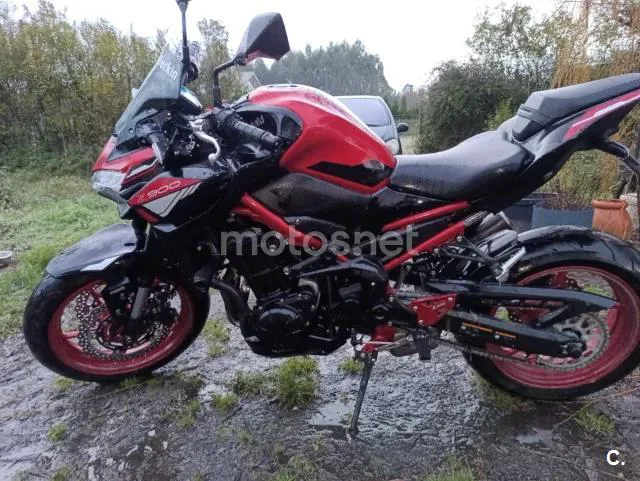 Kawasaki Z900RS – Vista 4