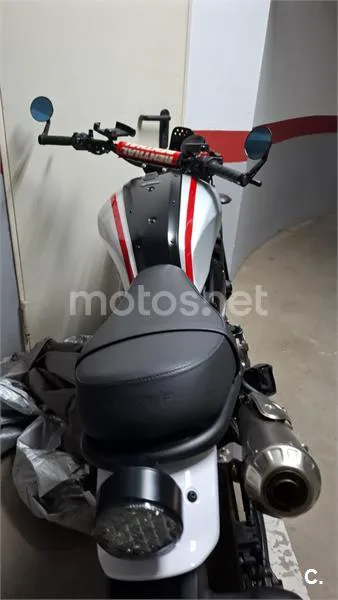 Yamaha XSR700 – Vista 3