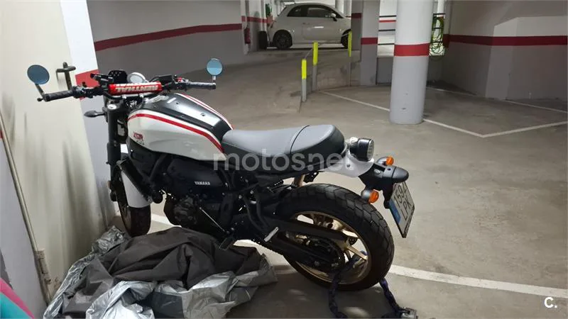 Yamaha XSR700 – Vista 4