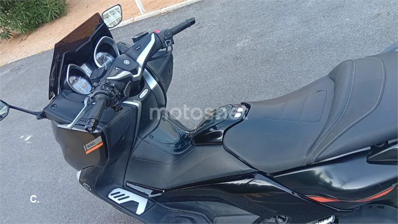 Yamaha TMAX 530 - Vista 13