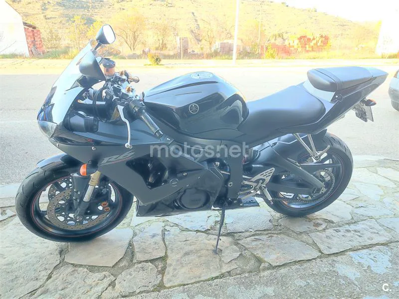 Yamaha YZF R6 – Vista 4