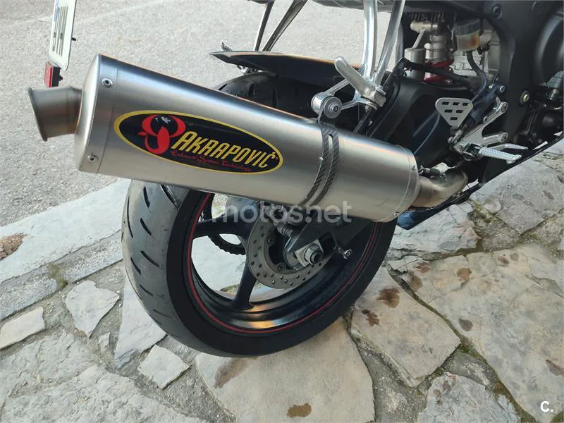 Yamaha YZF R6 – Vista 9