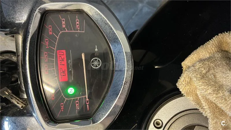 Yamaha XVS 1300 A Midnight Star – Vista 2