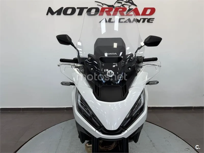 Honda NT1100 – Vista 16