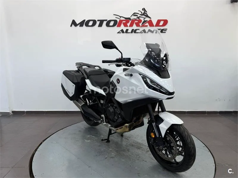 Honda NT1100 – Vista 17