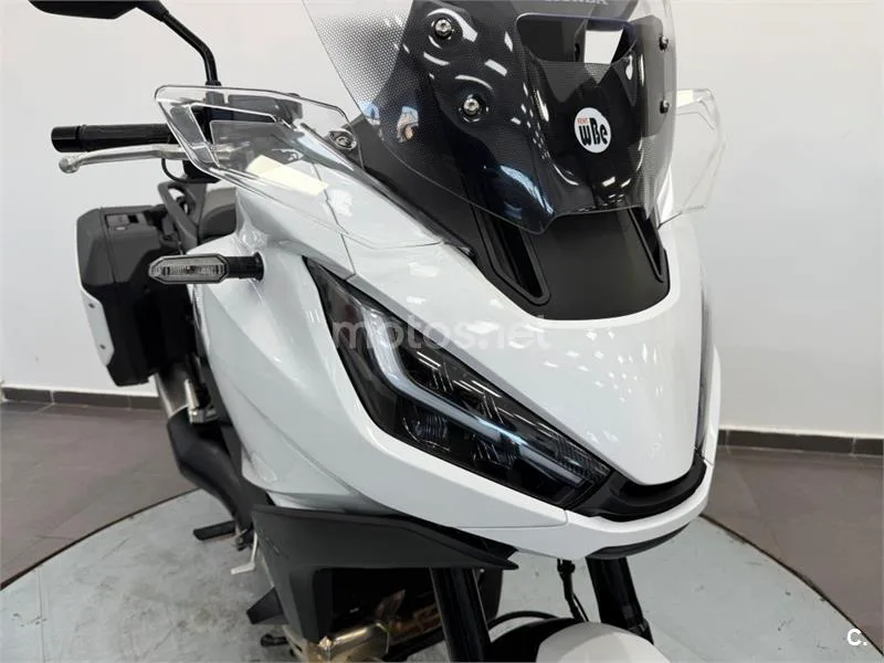 Honda NT1100 – Vista 18