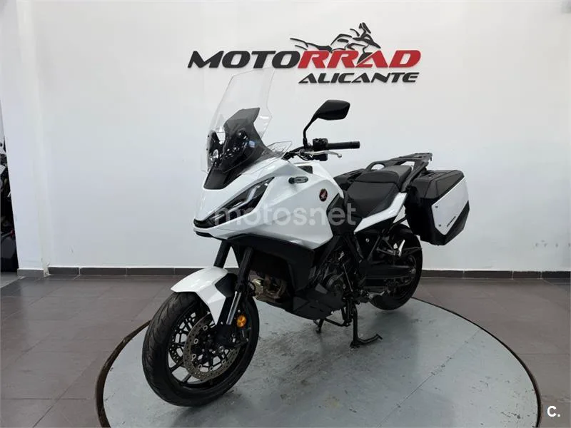 Honda NT1100 – Vista 20