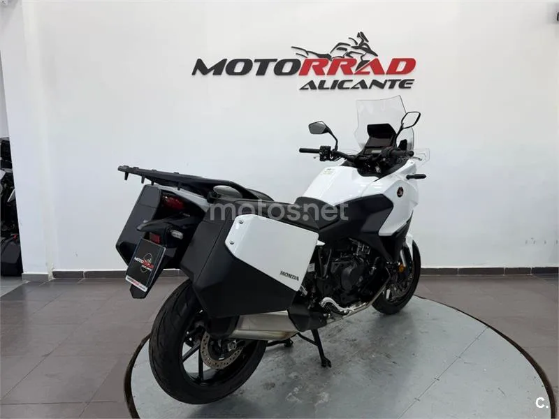 Honda NT1100 – Vista 5