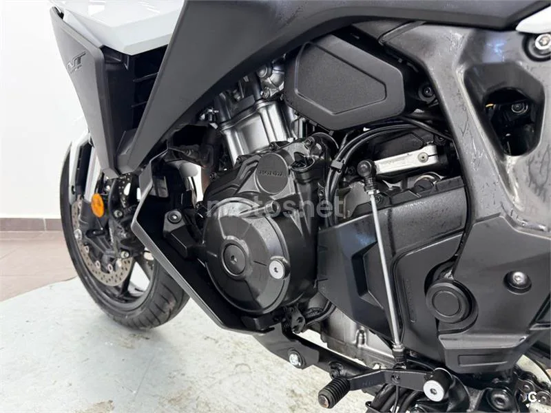 Honda NT1100 – Vista 10
