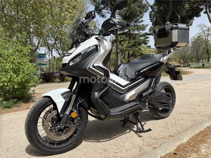 Honda X-ADV – Vista 7