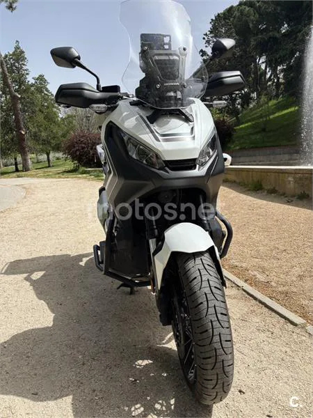 Honda X-ADV – Vista 8