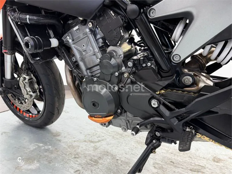 KTM 790 – Vista 12