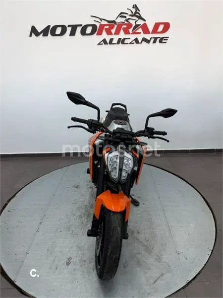 KTM 790 – Vista 15