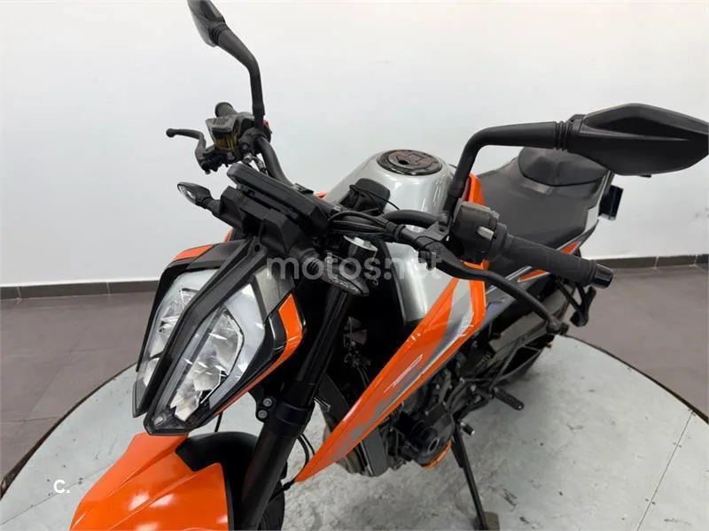 KTM 790 – Vista 18