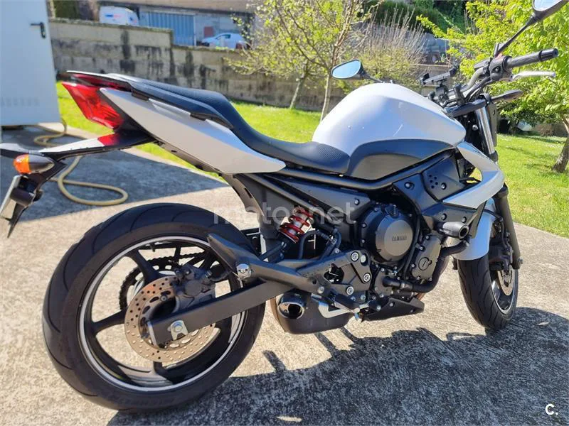 Yamaha XJ6 N Diversion – Vista 3