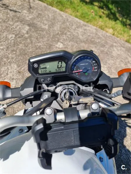 Yamaha XJ6 N Diversion – Vista 6