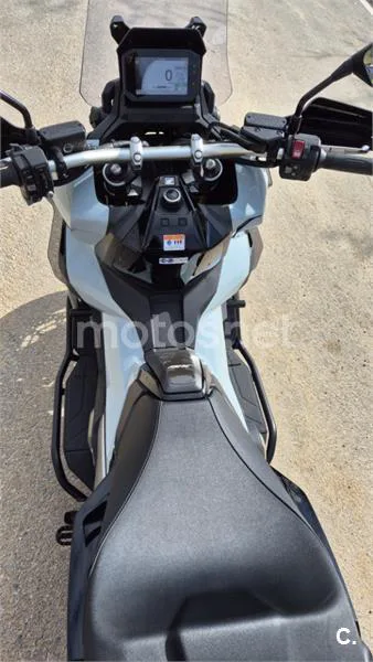 Honda X-ADV – Vista 7