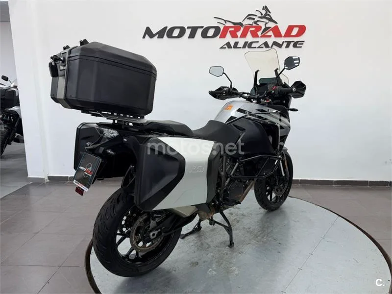 KTM 1290 Super Adventure – Vista 3