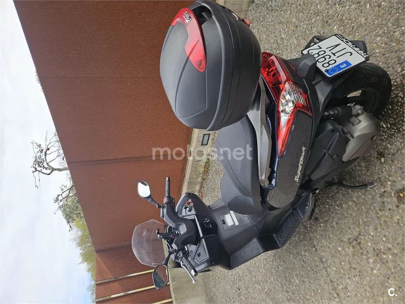 Kymco Grand Dink 300 – Vista 8