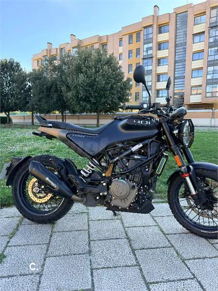 Husqvarna Svartpilen 401 – Vista 3