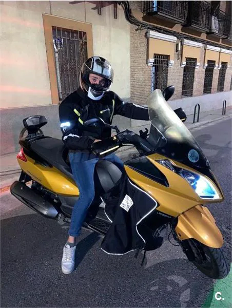 Kymco Super Dink 300I ABS – Vista 2