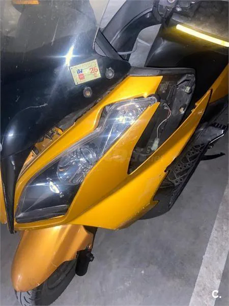 Kymco Super Dink 300I ABS – Vista 3