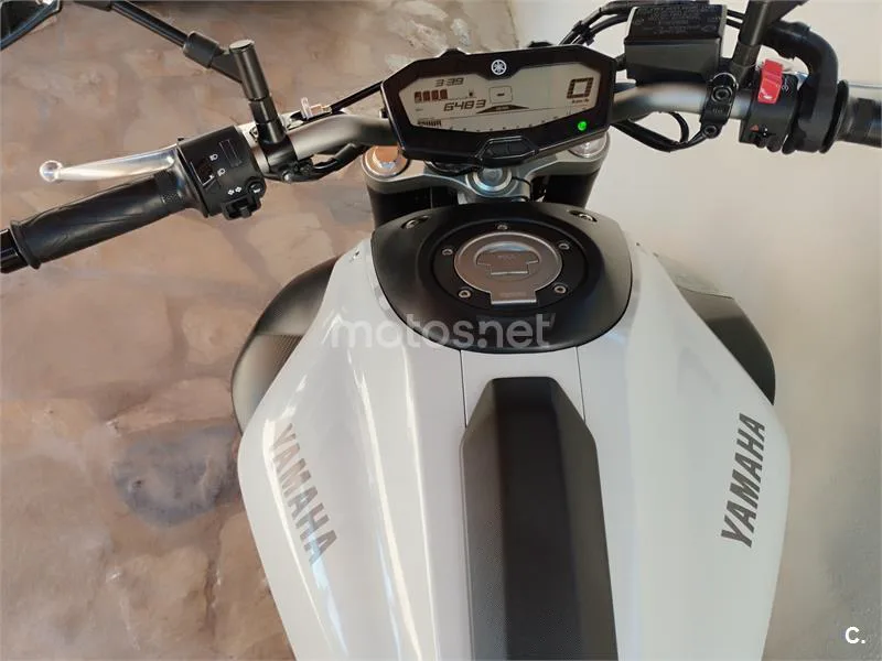 Yamaha MT-07 – Vista 10