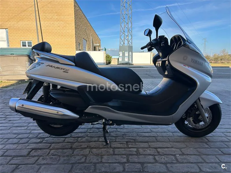 Yamaha YP Majesty 400 – Vista 2