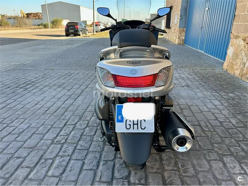 Yamaha YP Majesty 400 – Vista 4