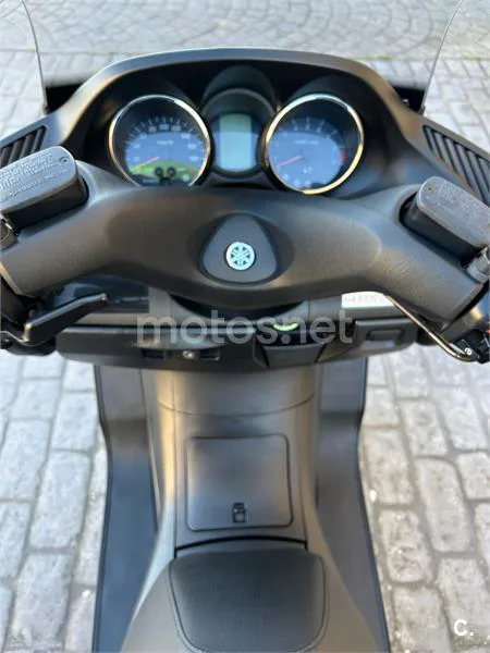 Yamaha YP Majesty 400 – Vista 5