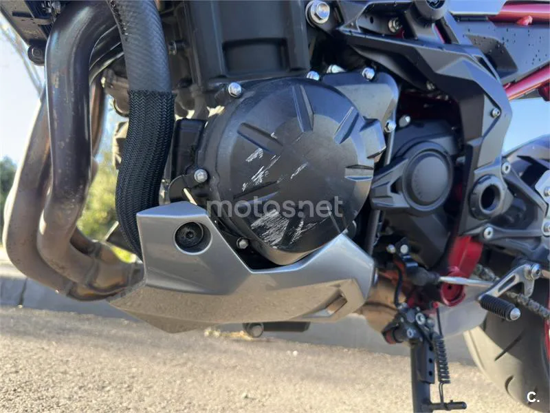 Kawasaki Z900 – Vista 5