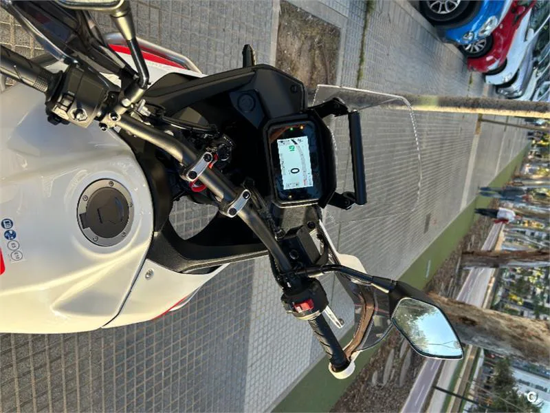 Honda XL 750 Transalp – Vista 8