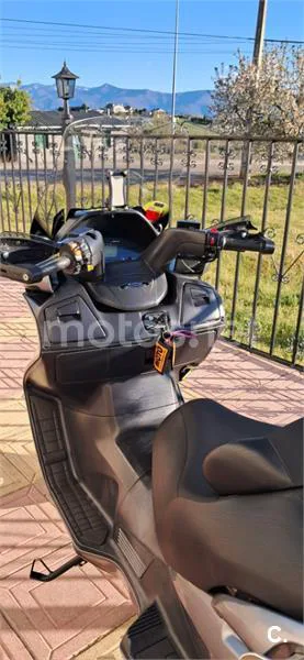Suzuki Burgman 650 Executive – Vista 4