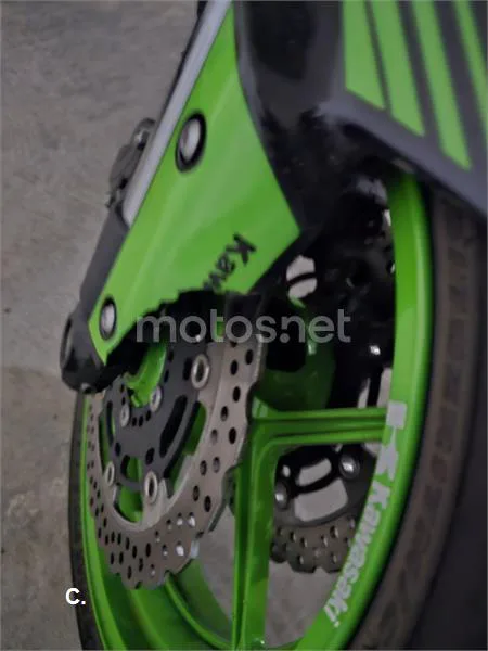 Kawasaki Z800 – Vista 7