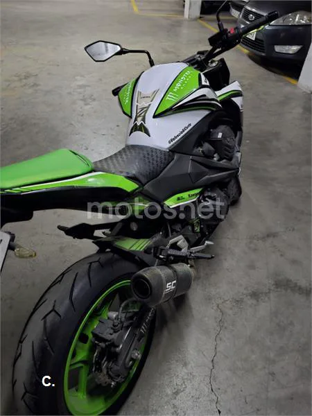 Kawasaki Z800 – Vista 9