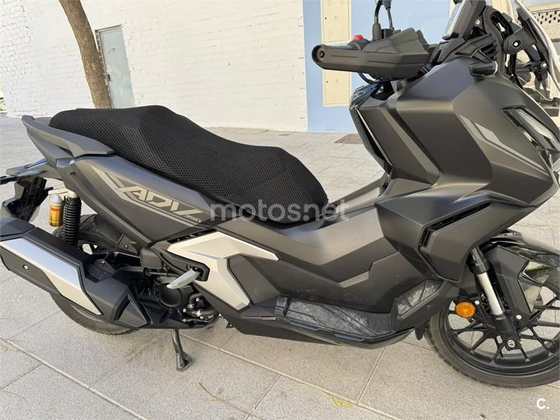Honda ADV 350 – Vista 2