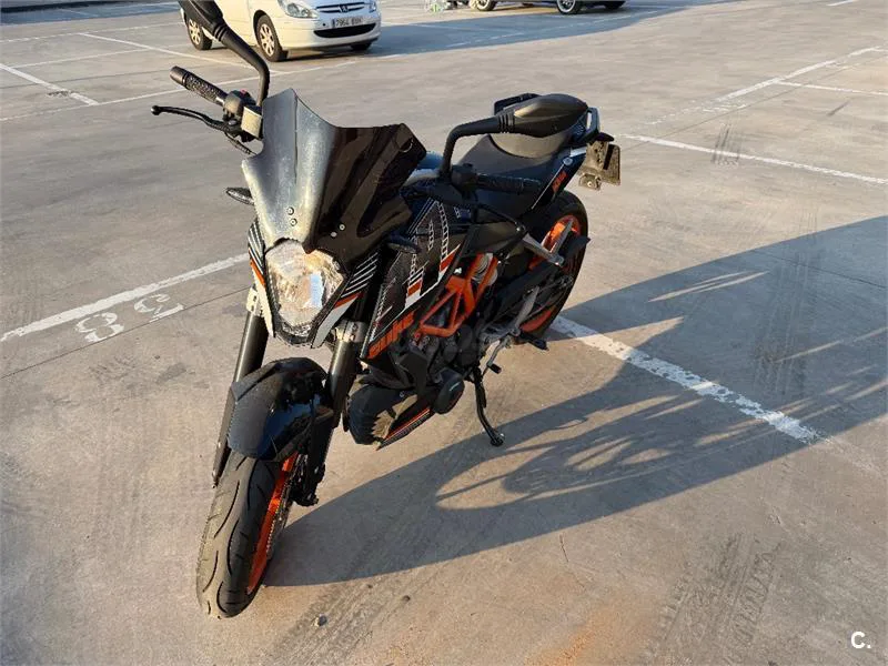 KTM 390 Duke – Vista 2
