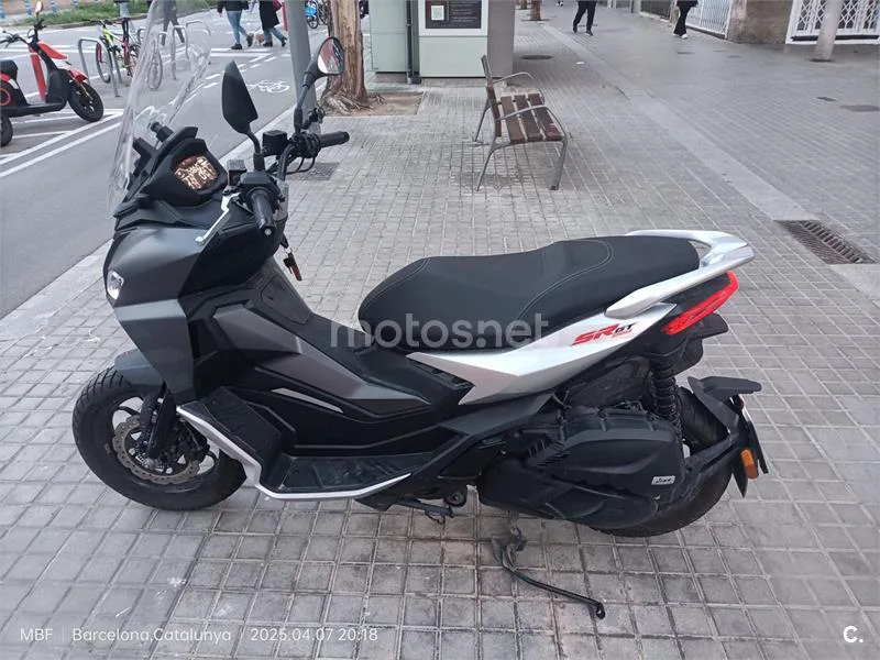 Aprilia SR GT 200 – Vista 3