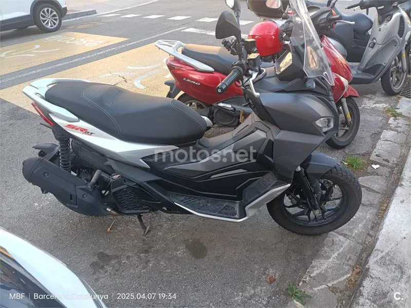 Aprilia SR GT 200 – Vista 6