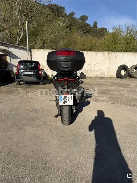 Yamaha TMAX – Vista 3