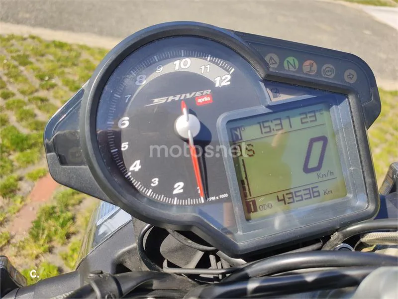 Aprilia Shiver 750 – Vista 6