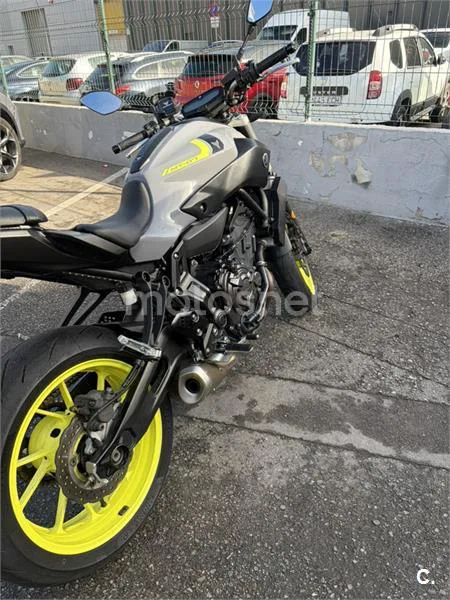 Yamaha MT-07 – Vista 3